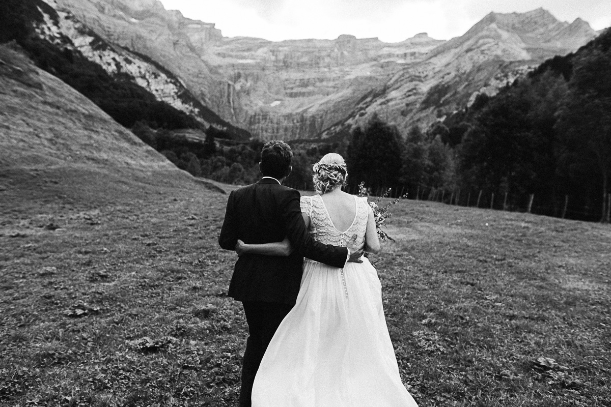 photographe mariage pau - photo de couple - mariage gavarnie - emilie massal 