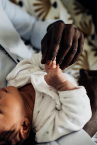 séance photo naissance - photographe bébé pau - emilie massal photographe