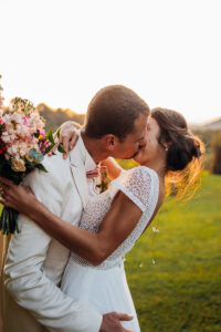 mariage au domaine de lucain, couple, coucher du soleil, emilie massal photographe pau