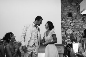 mariage au domaine de lucain, entrée des mariés, emilie massal photographe