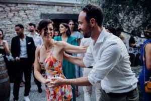 mariage au domaine de lucain, cocktail danse, emilie massal